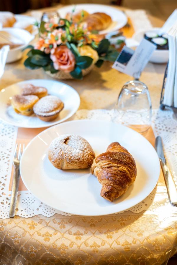 Real Borbone Bed and Breakfast Caserta Eksteriør billede