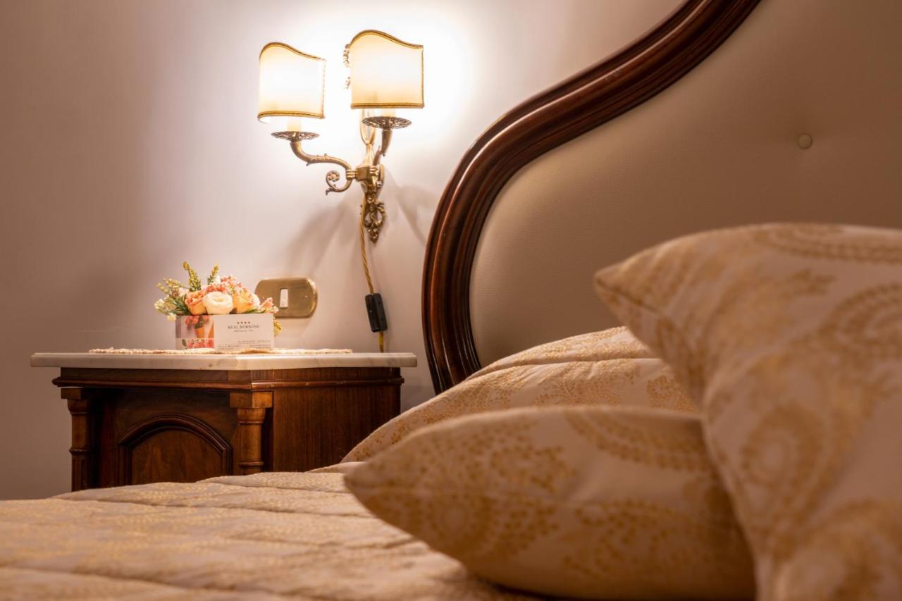 Real Borbone Bed and Breakfast Caserta Eksteriør billede